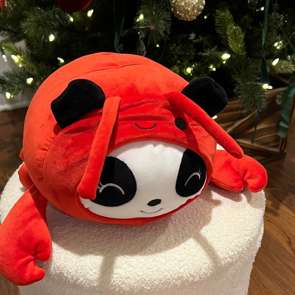 Red Plush Panda lobster, so cute!🦞